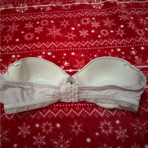 Jessica Simpson Bra - Picture 5 of 5